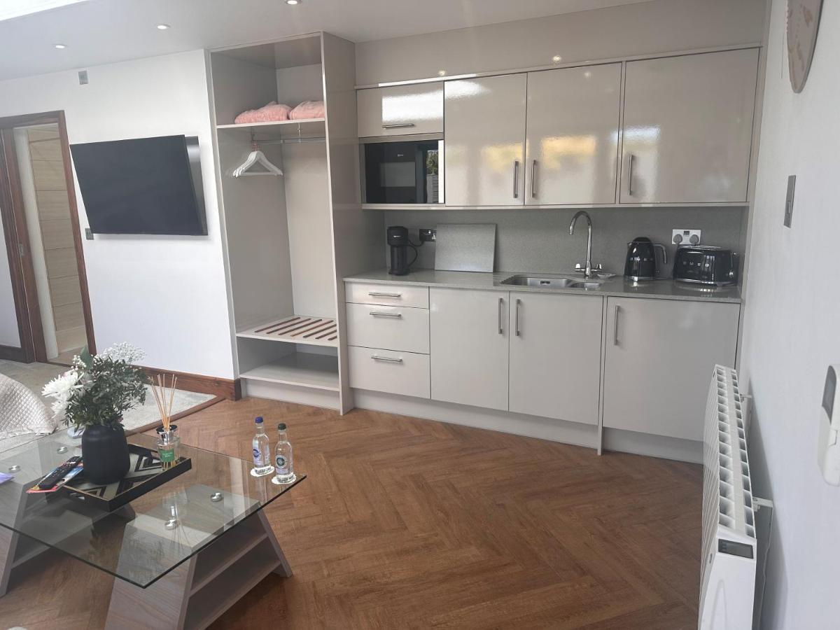 Dafarn Newydd Lodge Llangefni Ngoại thất bức ảnh